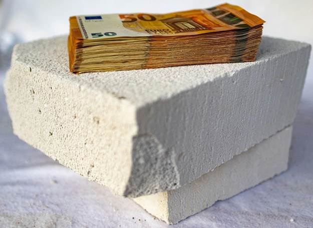 How to estimate construction costs